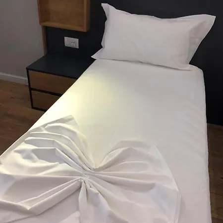 Andys Aparthotel *